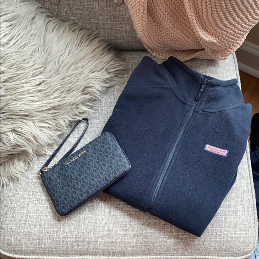 Women’s Vineyard Vines navy vest